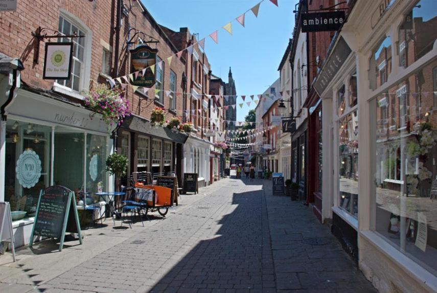 The Green Dragon Hotel Hereford Exterior photo